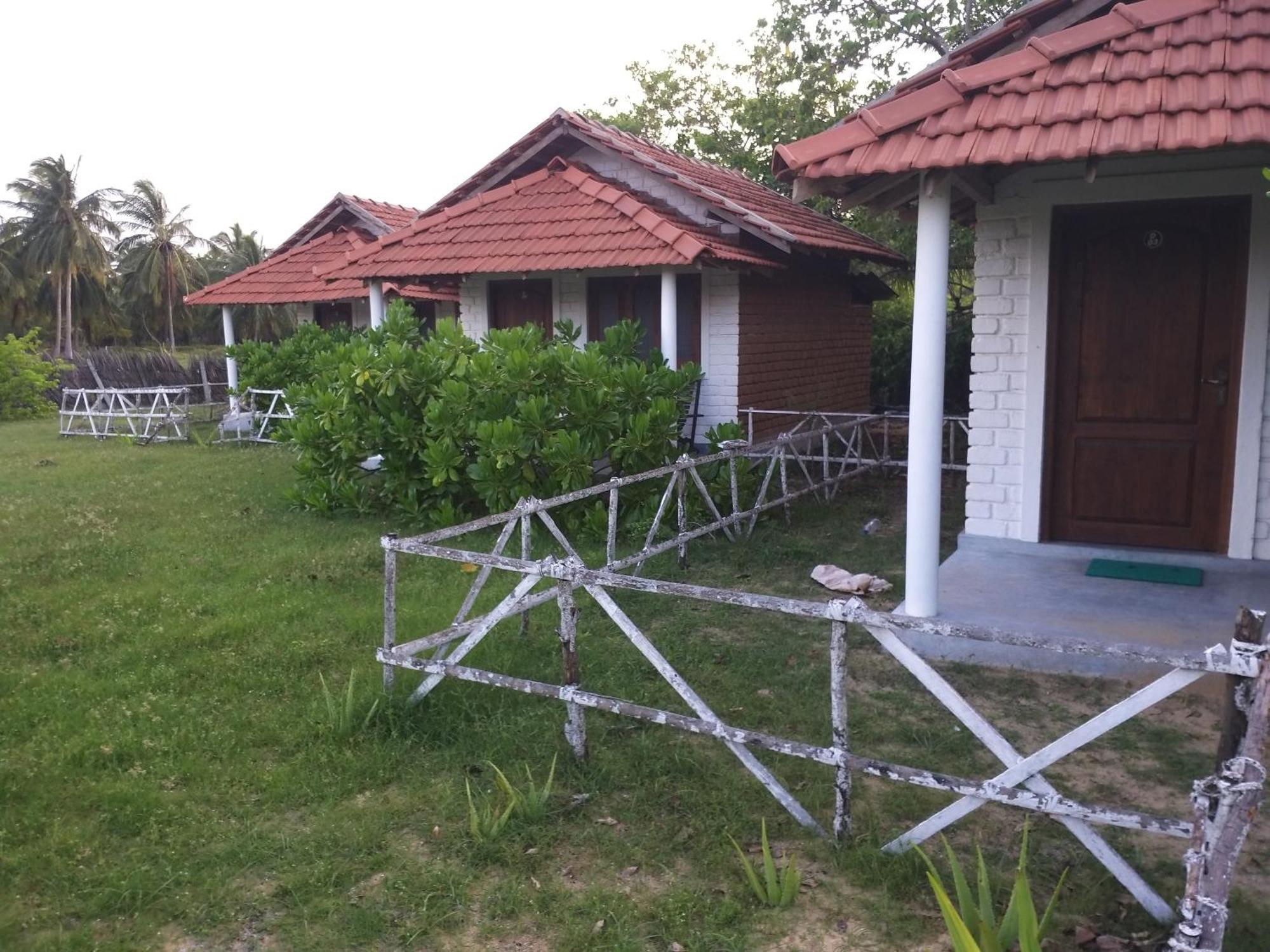 Windy Beach Cabanas Kalpitiya Zimmer foto